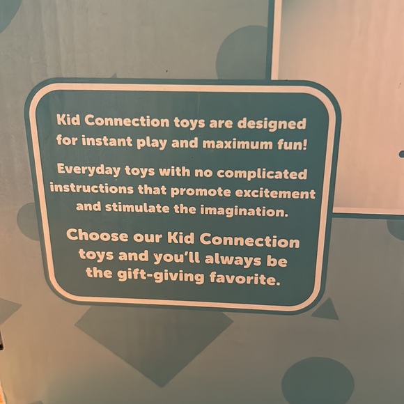 Kid Connection Fashion Doll with 36 Piece Ice Cream Set NIP Enjoy your Summer - Picture 5 of 8